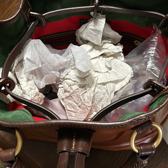 D&B purse in wonderful condition. - Picture 13 of 13